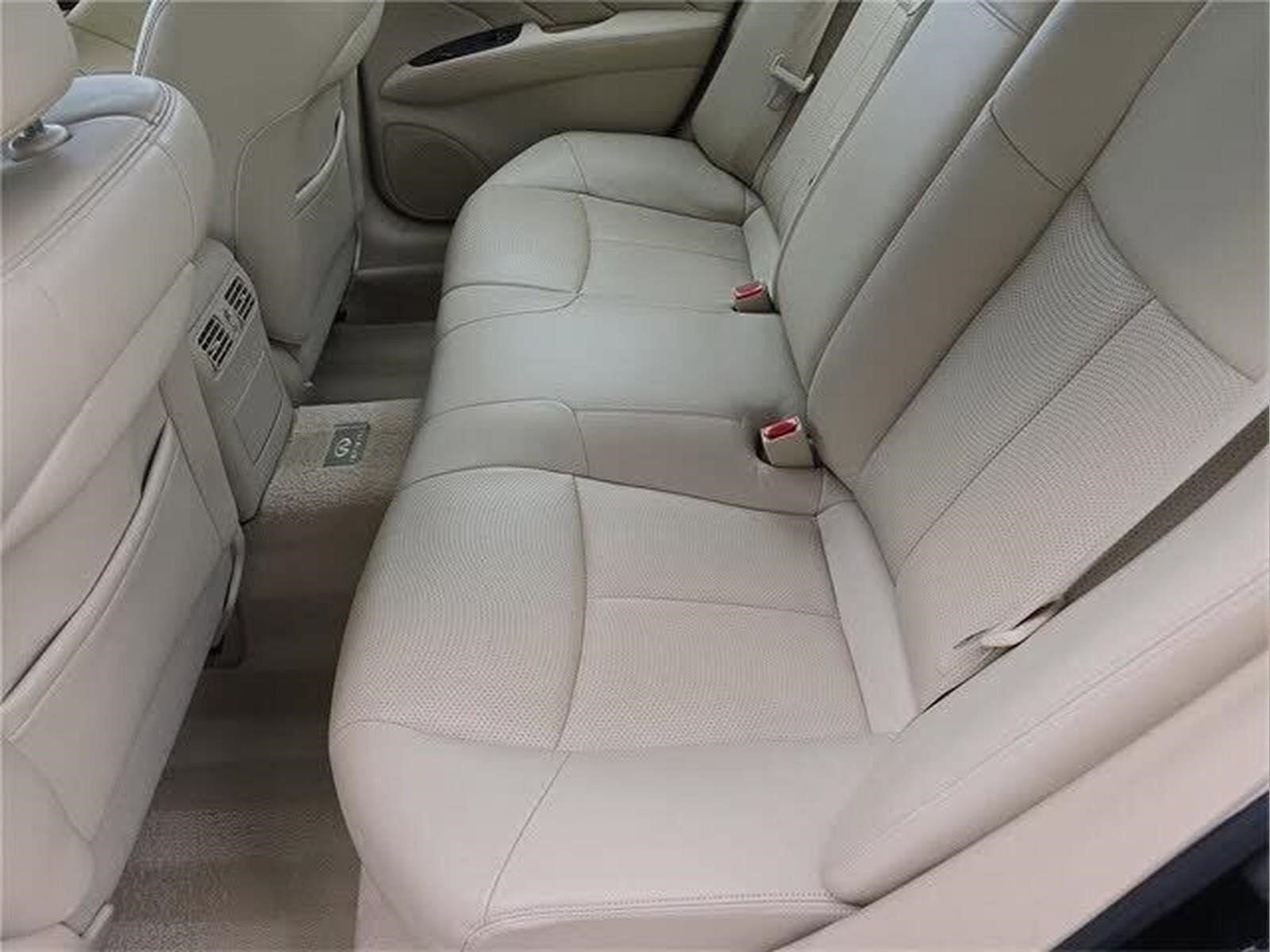Used 2011 Malbec Black INFINITI Base image 14