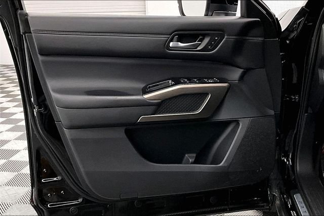 2025 Nissan Pathfinder Platinum - Photo 21