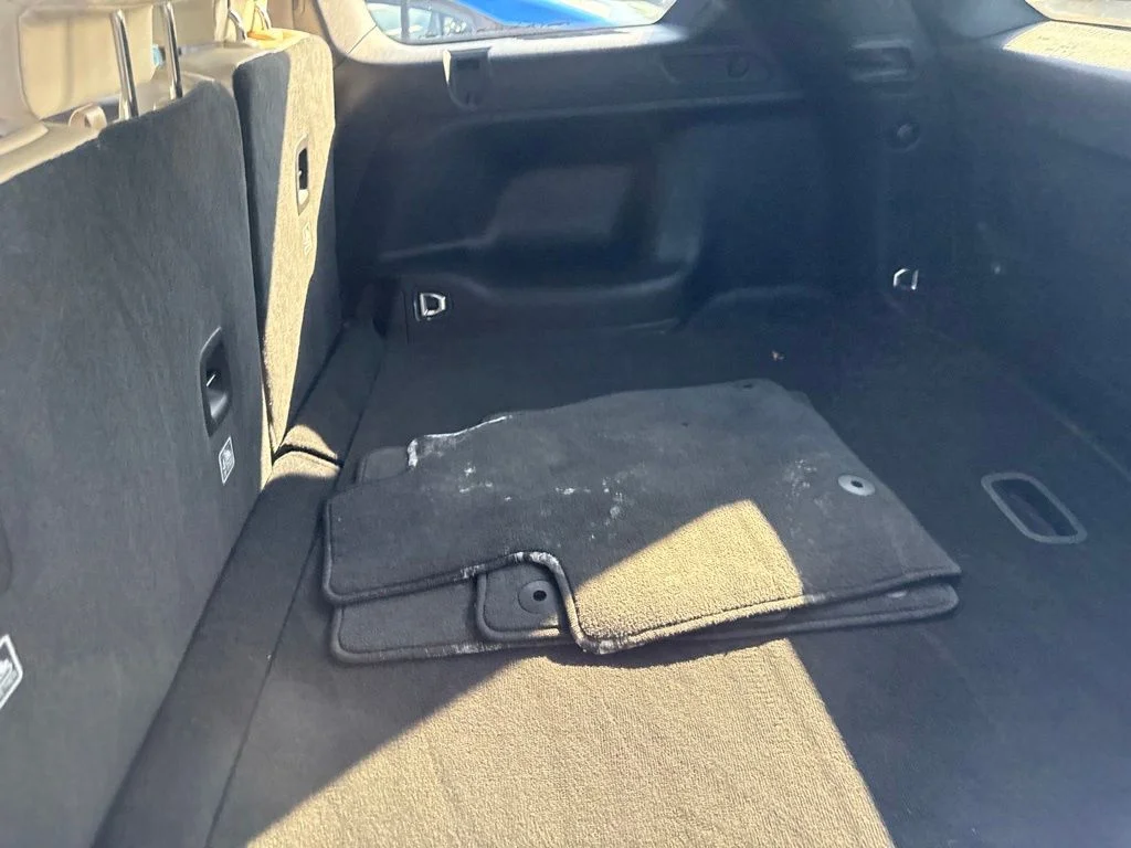 Used 2023 White Jeep Limited image 13