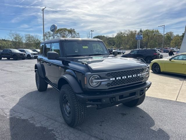 New 2025 Shadow Black Ford Badlands® image 3