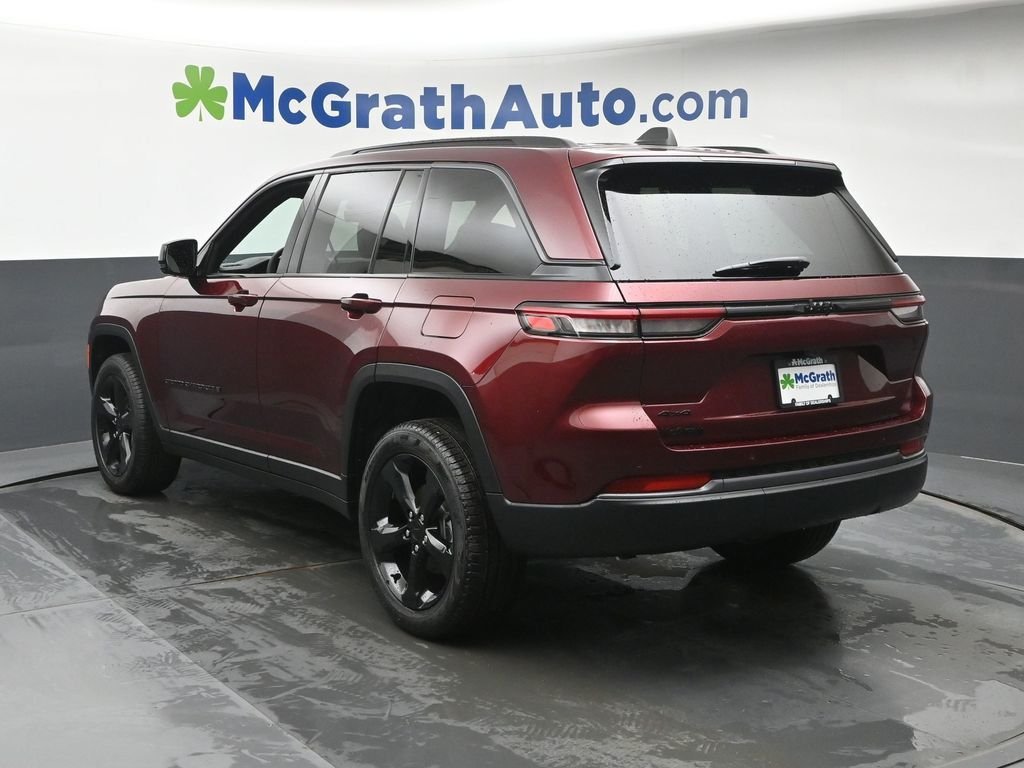 New 2026 Velvet Red Pearl-Coat Exterior Paint Jeep Limited image 26