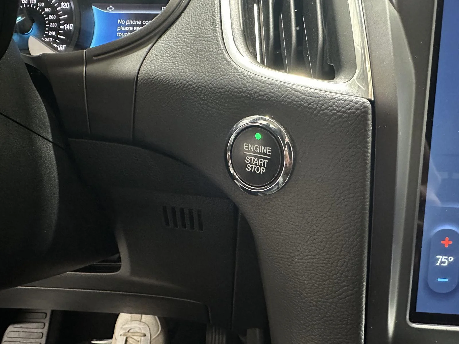 Used 2022 . Ford Titanium image 15