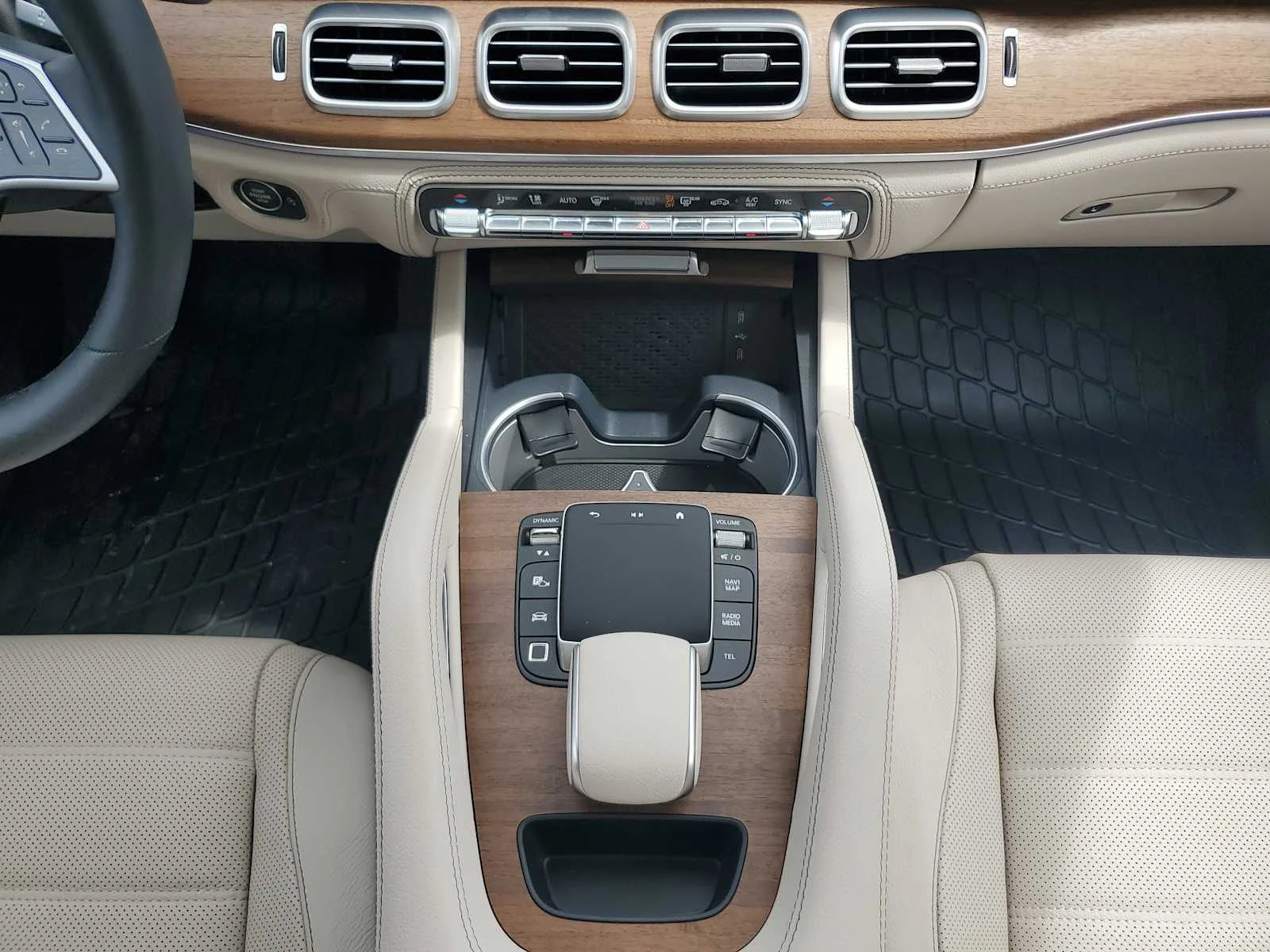 Used 2026  Mercedes-Benz GLE 450 image 18