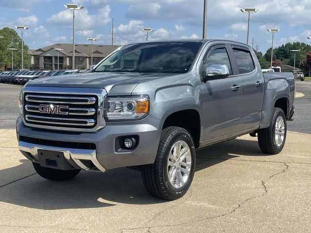 Used 2018 Gray GMC SLT image 5