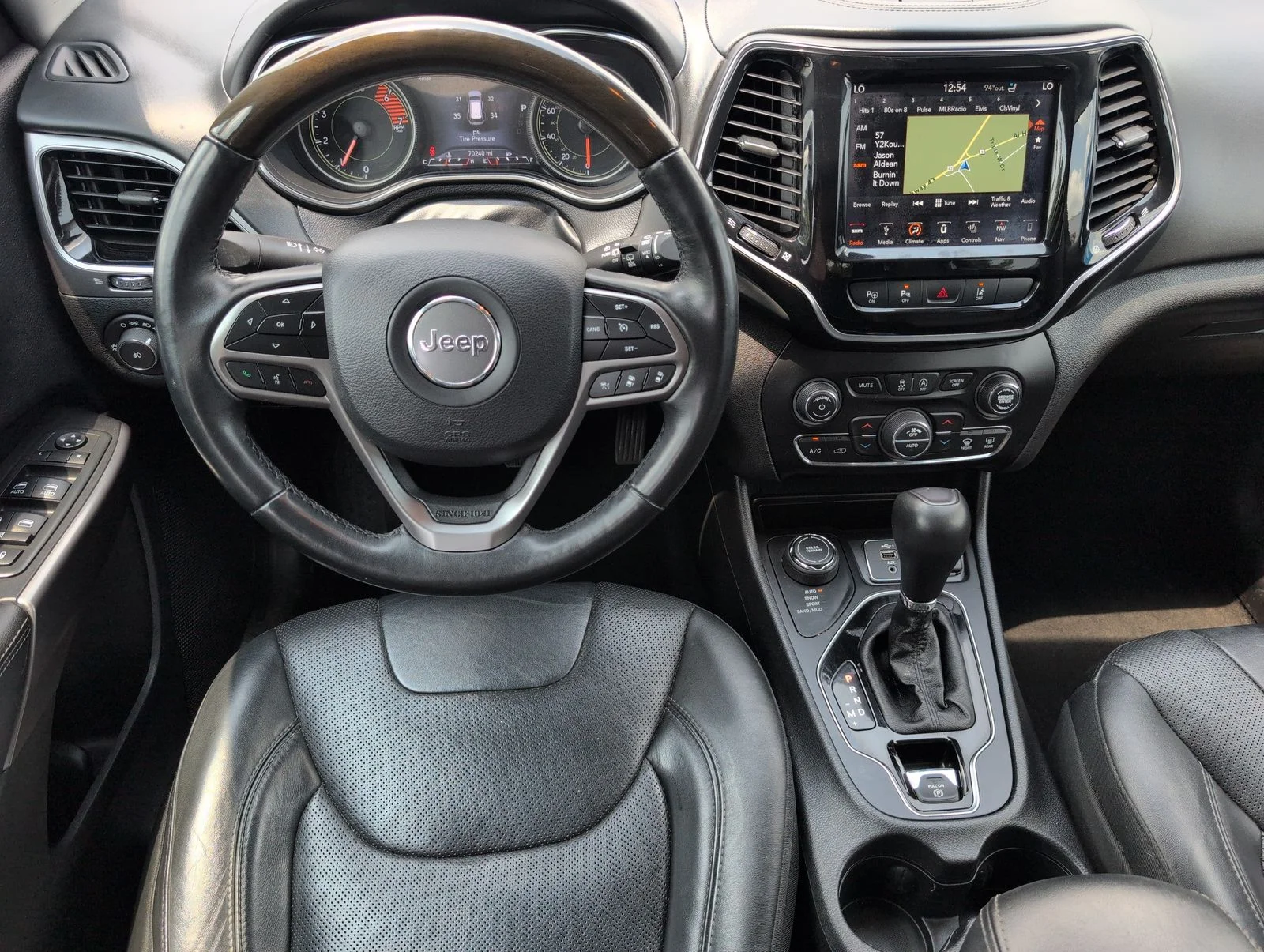 Used 2019 White Jeep Overland image 28