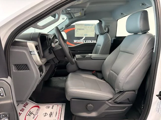 New 2026 Oxford White Ford F-250® XL image 30