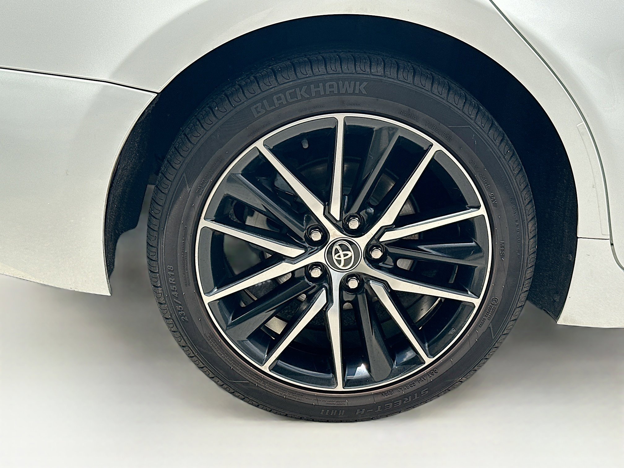 Used 2021 Super White Toyota SE image 25
