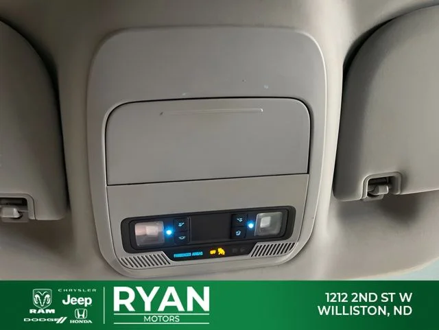 Used 2021 White Ford XLT image 27