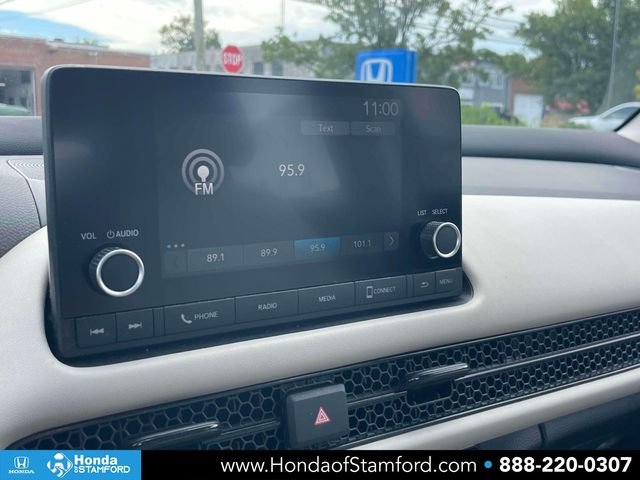 Certified Used 2024 Lunar Silver Metallic Honda LX image 26