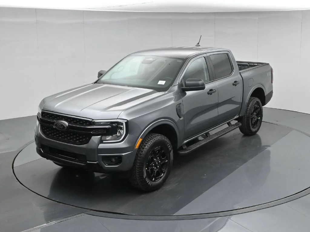New 2026 Carbonized Gray Metallic Ford XLT image 35