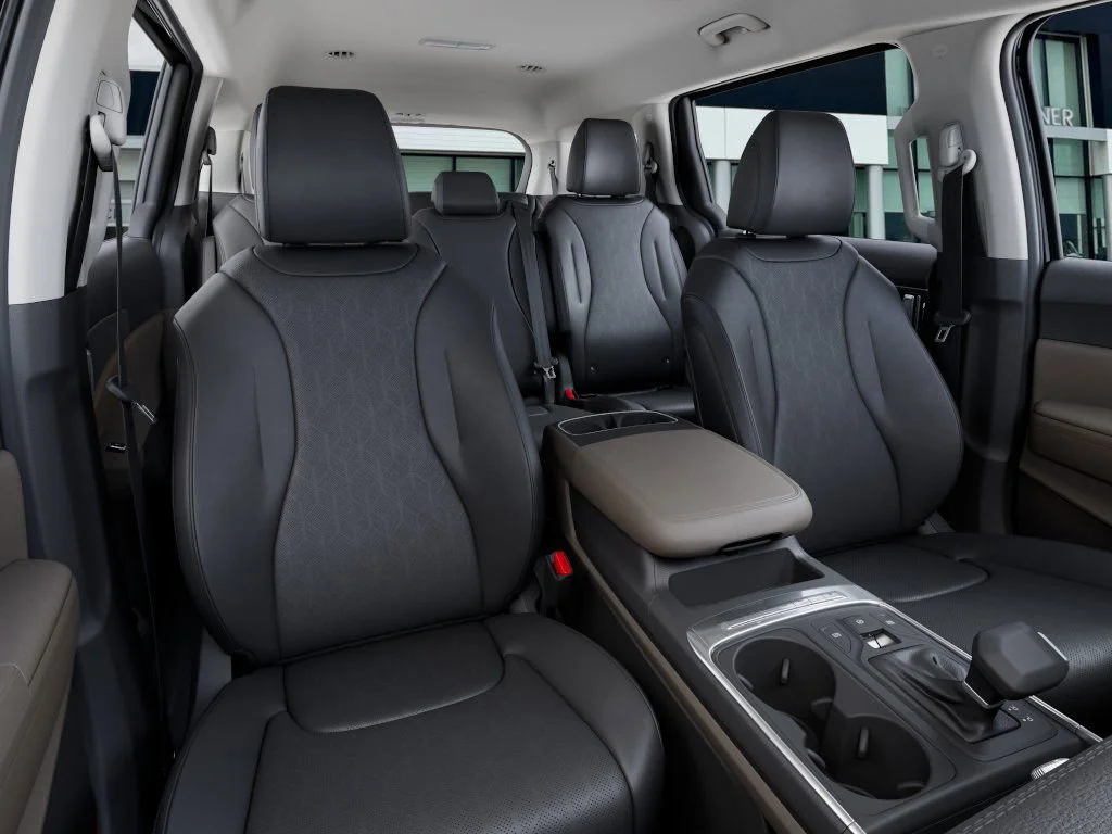 New 2026 Aurora Black Pearl Kia LXS image 15