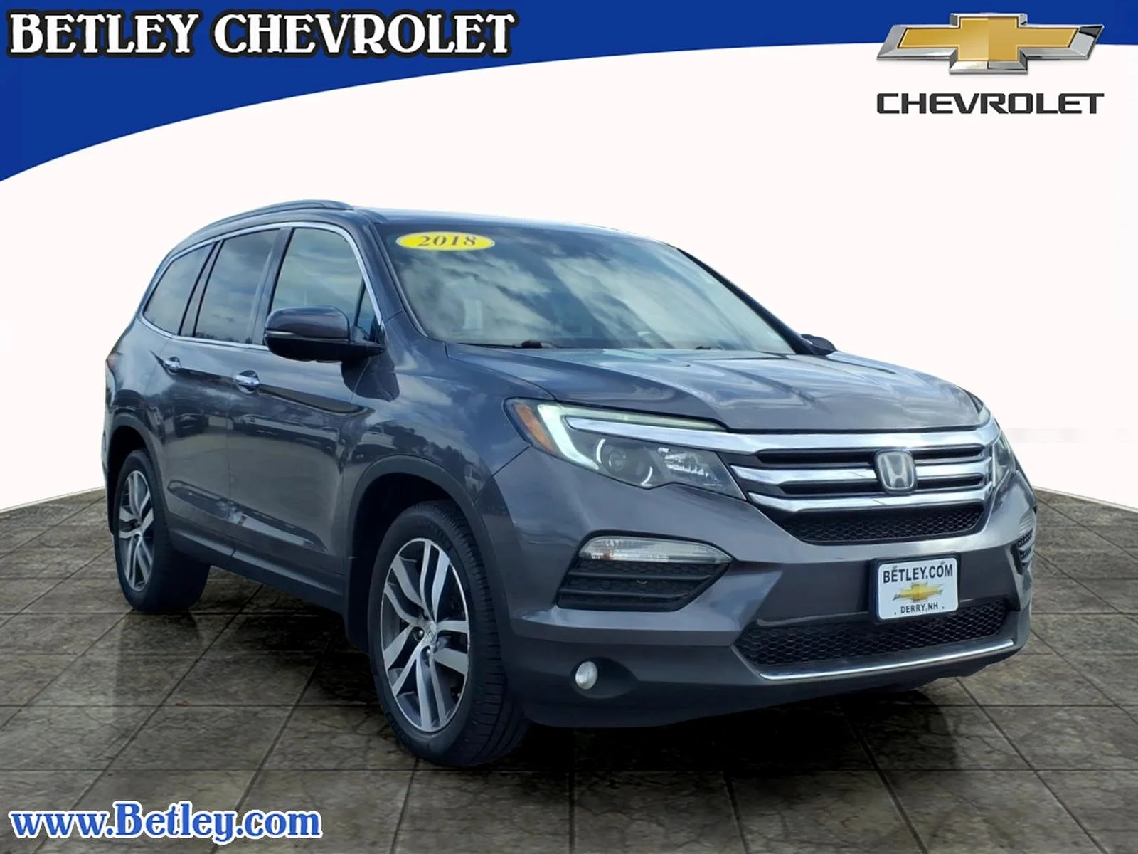 Used 2018 Gray Honda Elite image 1