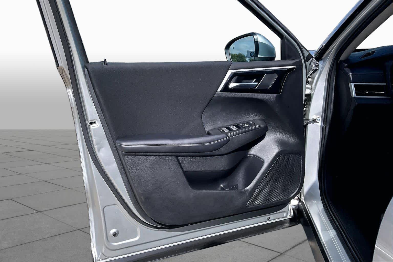 Used 2023 Alloy Silver Metallic Mitsubishi ES image 41