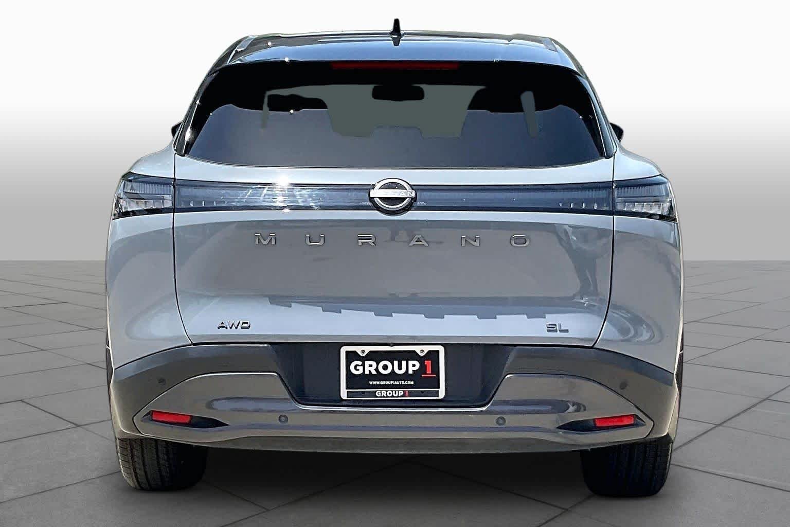 Used 2025 Boulder Gray Pearl/Super Black Nissan SL image 5