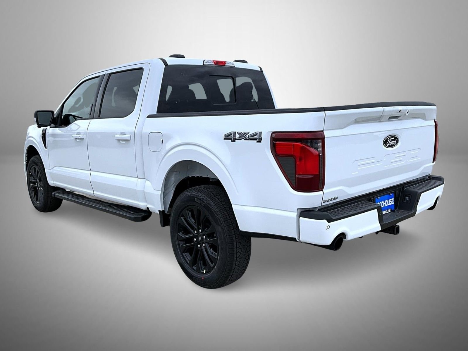 New 2026 Oxford White Ford XLT image 7