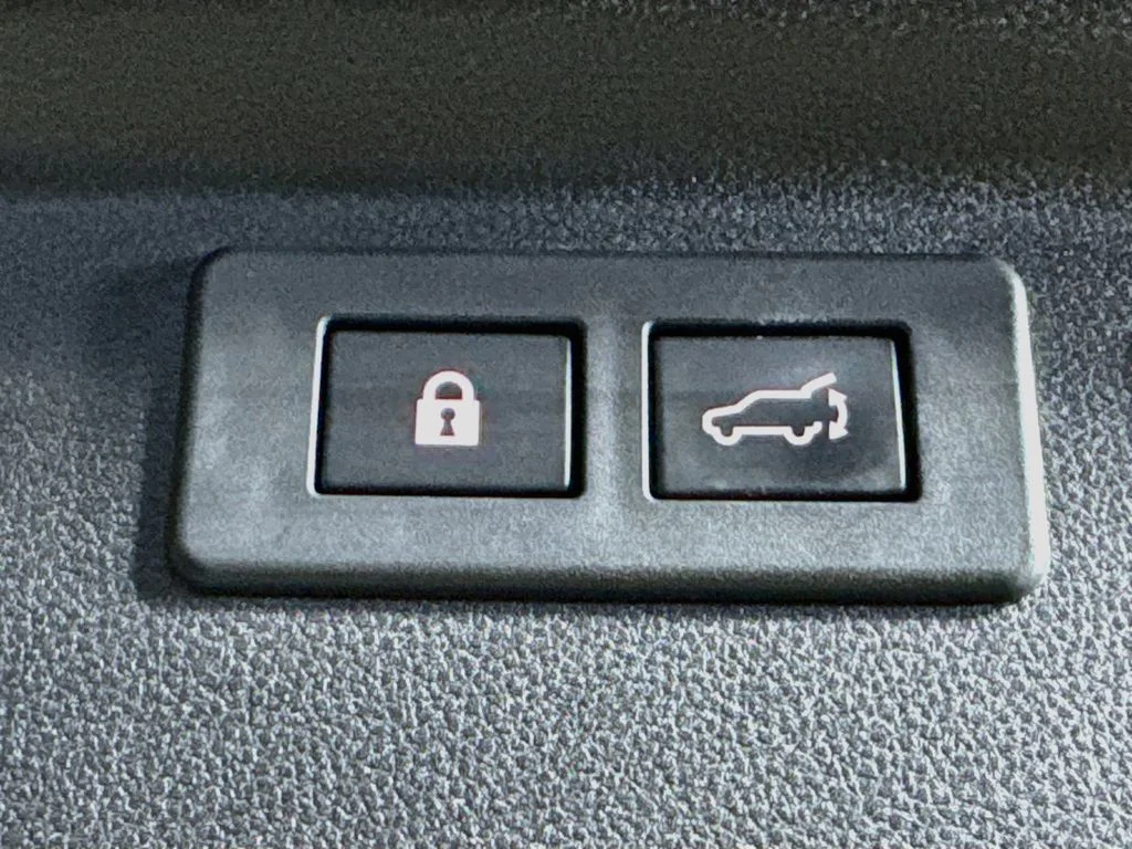 Used 2021 Brown Subaru Touring image 33