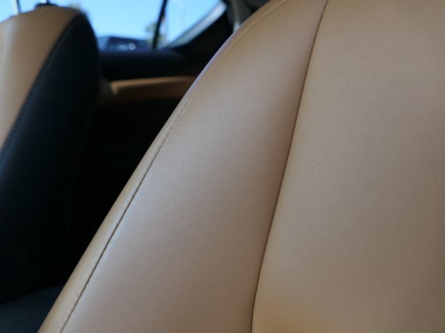 Used 2015  Lexus Hybrid image 14