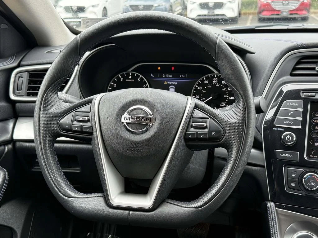 Used 2020 Black Nissan 3.5 S image 17