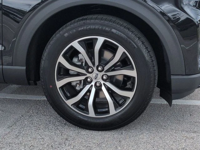 New 2026 Agate Black Metallic Ford ST-Line image 11