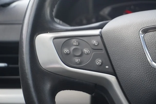 Used 2022  GMC SLT image 26