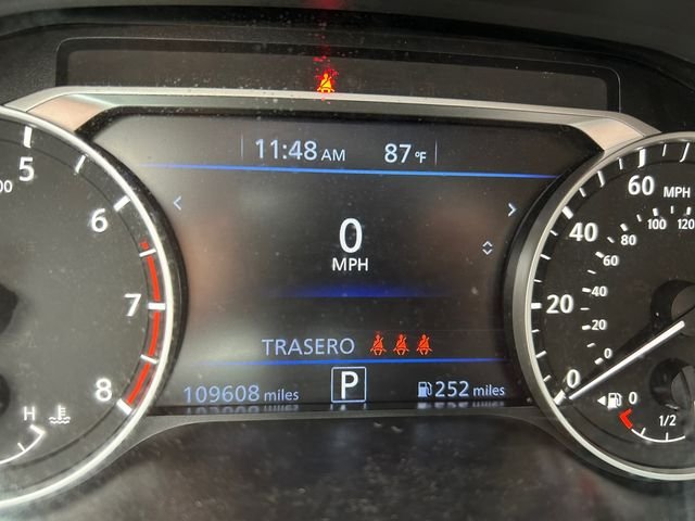 Used 2023 Silver Nissan 2.5 SV image 10