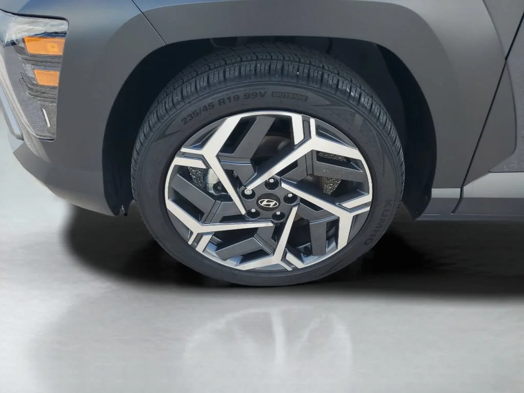 Used 2026 Gray Hyundai SEL Premium image 25