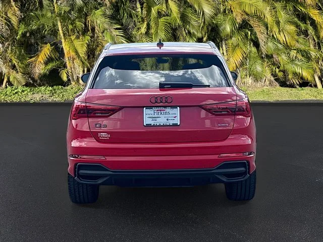 Used 2025  Audi Premium Plus image 6