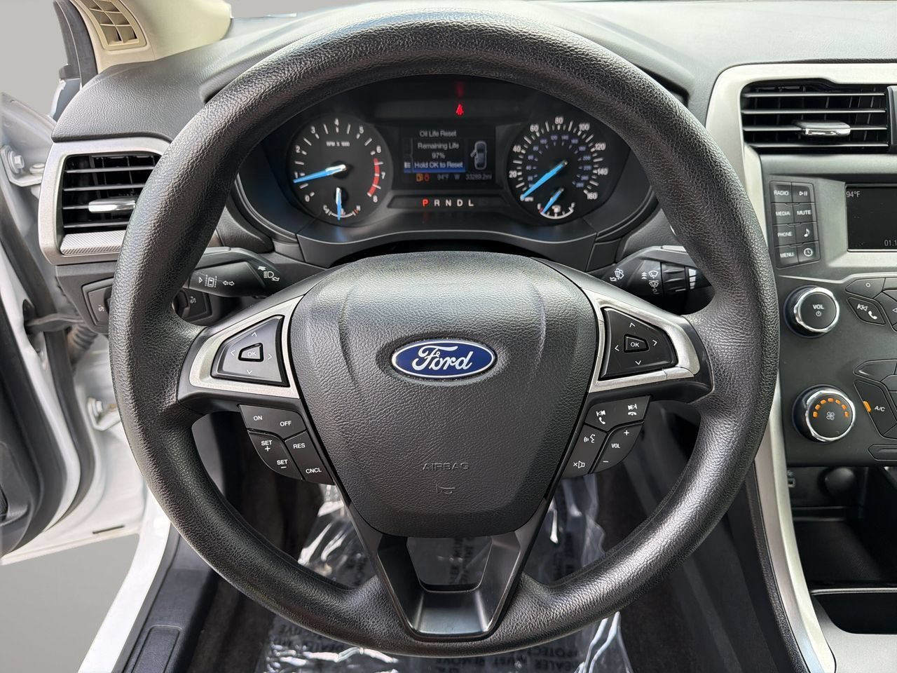 Used 2019 Oxford White Ford S image 27