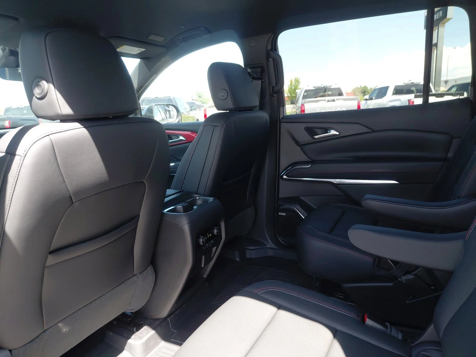2026 Chevrolet Traverse Z71 - Photo 23