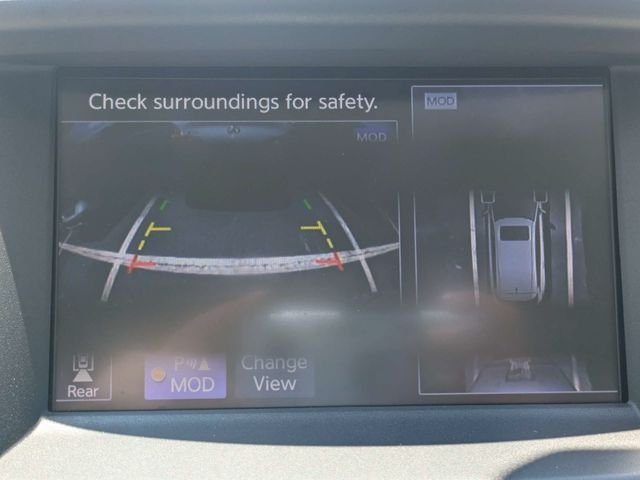 Used 2019 White INFINITI LUXE image 23