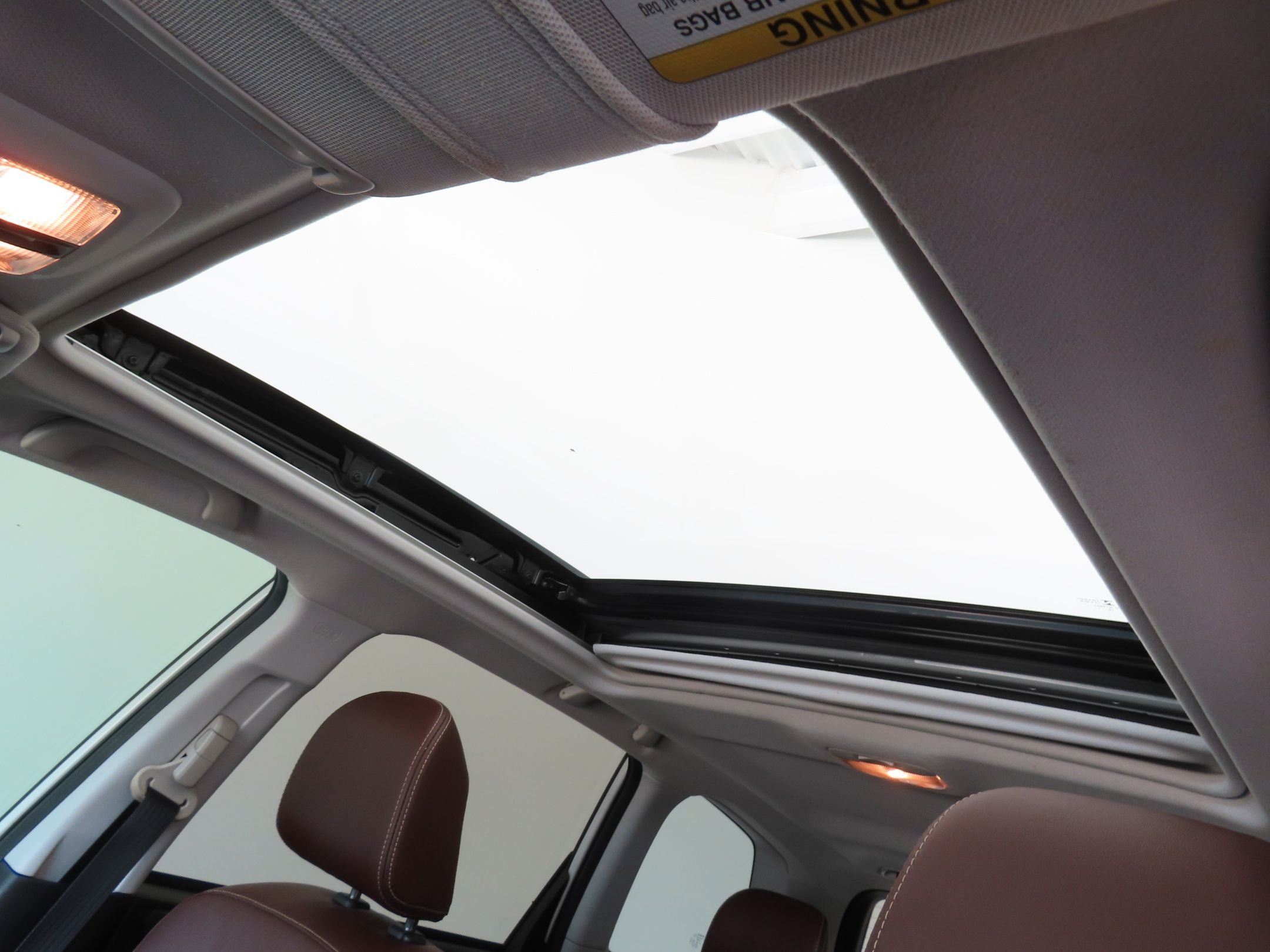 Used 2017 White Subaru 2.5i Touring image 21