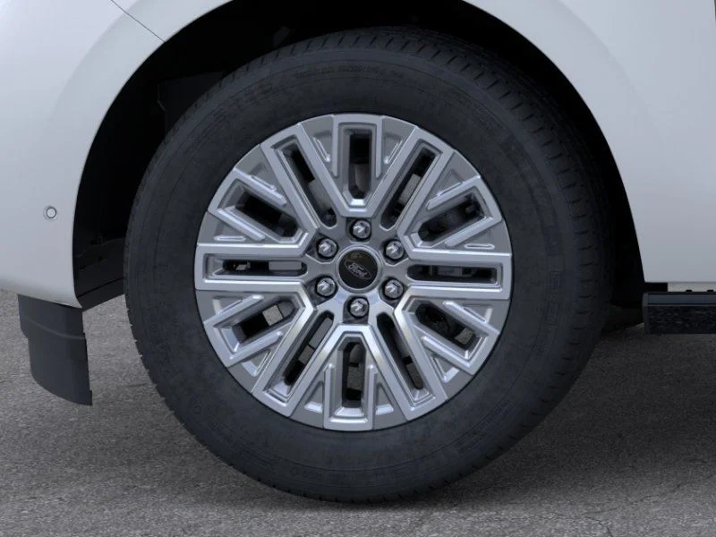 New 2026 Star White Metallic Tri-Coat Ford Platinum image 20