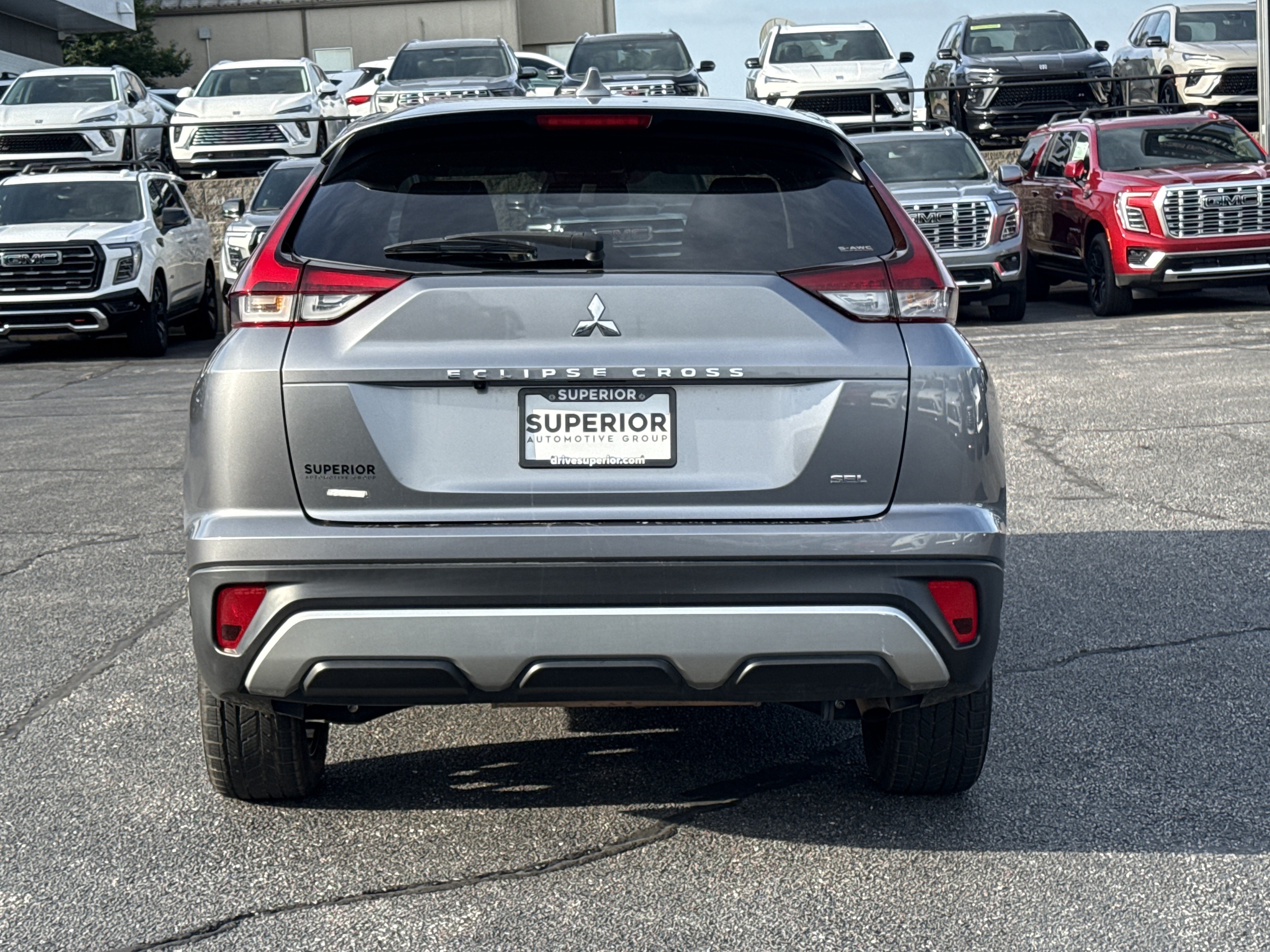 Used 2022  Mitsubishi SE image 4