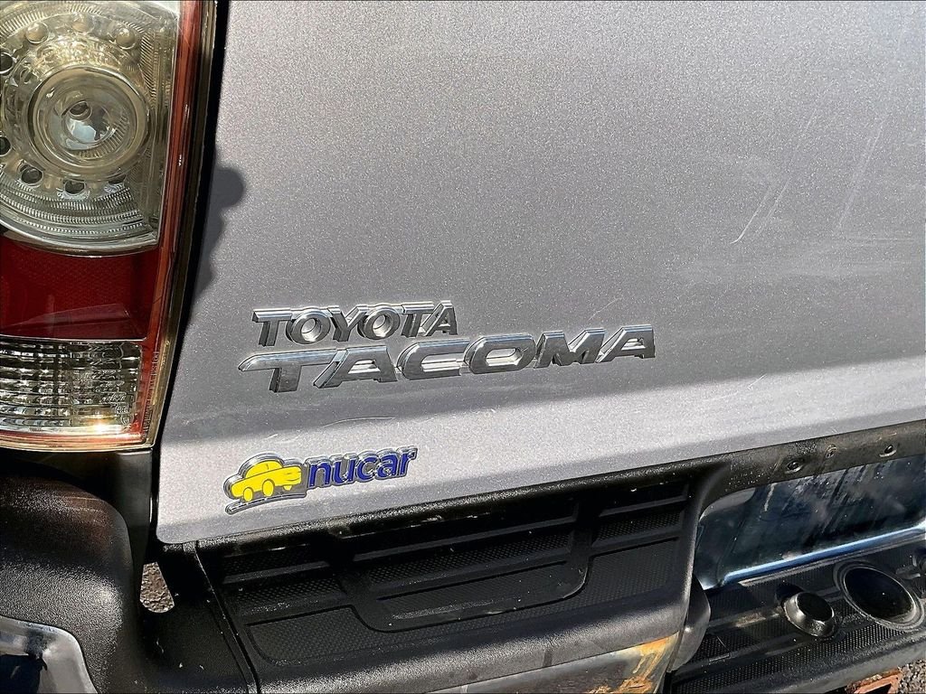 Used 2015 Silver Toyota Base image 28