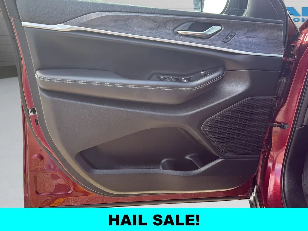 Used 2023 Red Jeep Limited image 11