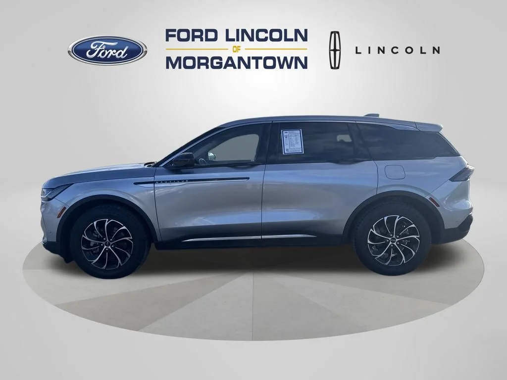 2024 Lincoln Nautilus Premiere AWD's photo