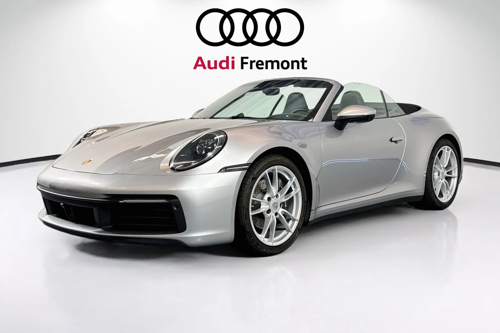 Used 2020 Gt Silver Metallic Porsche Carrera image 3