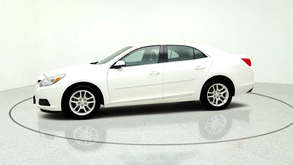 Used 2015 Summit White Chevrolet 4dr Sedan LT w/1LT image 8