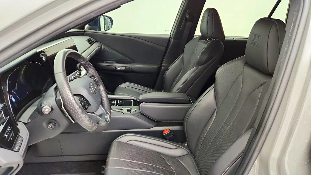 Used 2024 Incognito Lexus TX 500h F SPORT Premium AWD w/ Technology & Convenience Pkgs image 19