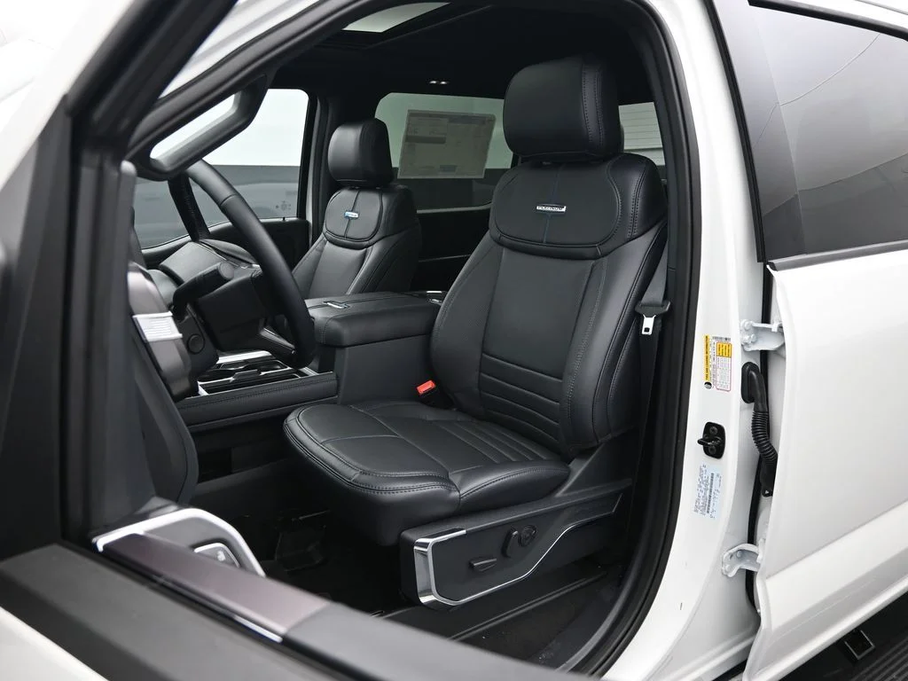 New 2026 Star White Metallic Tri-Coat Ford Platinum image 20
