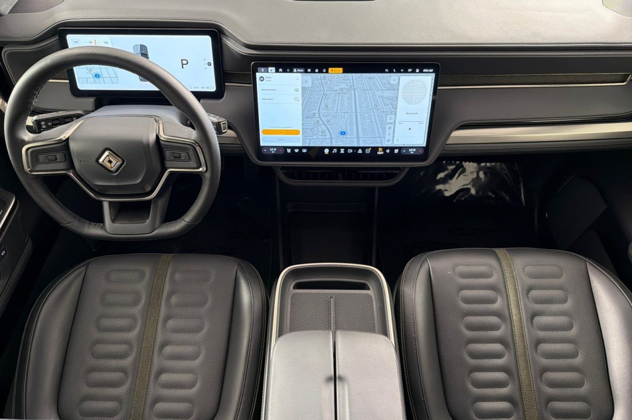 Used 2025 BLACK Rivian Adventure image 12