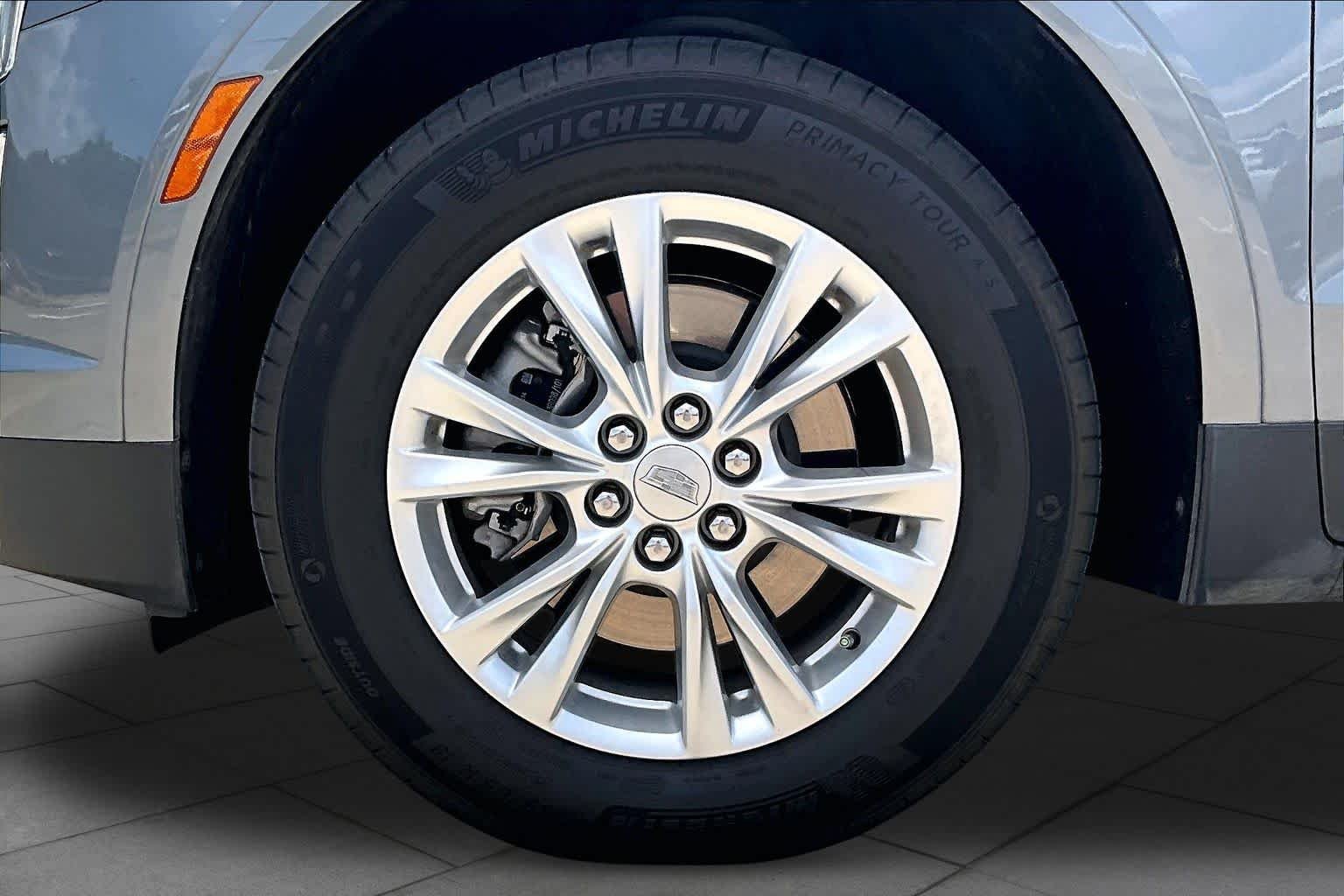 Used 2021 Satin Steel Metallic Cadillac FWD Luxury image 11