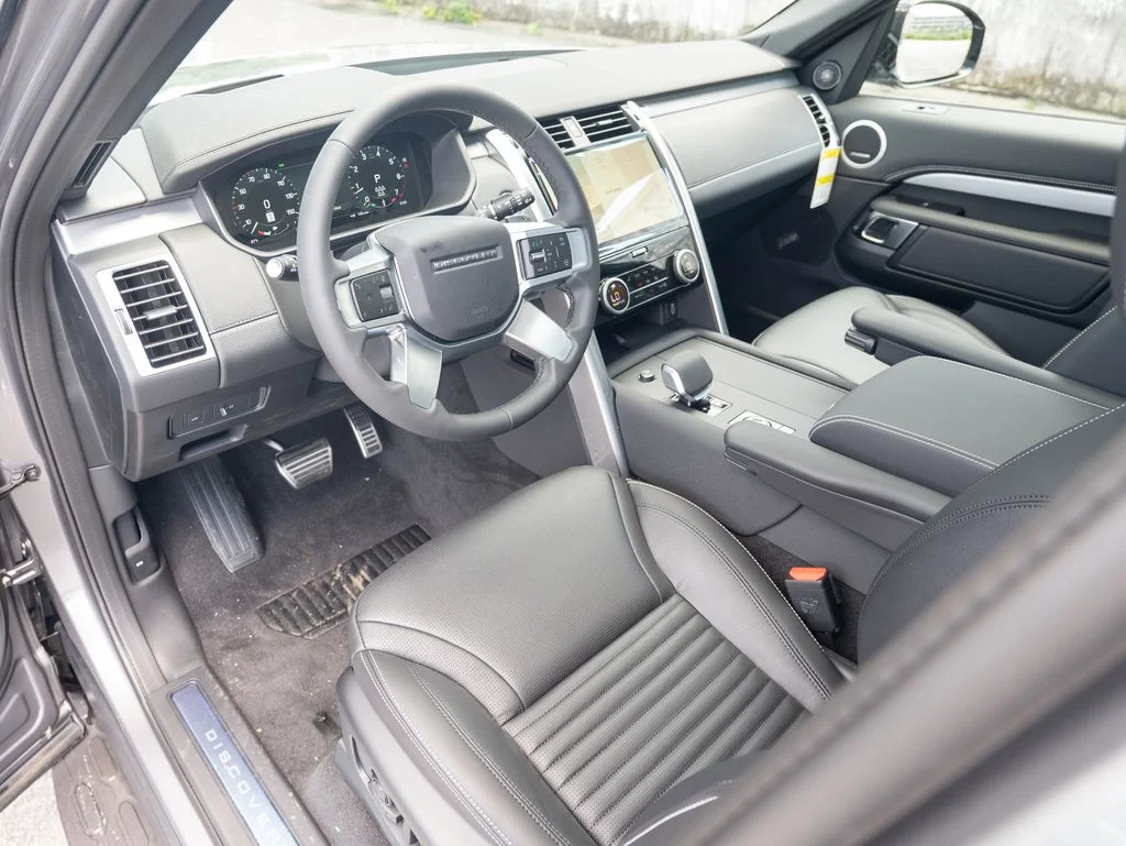New 2026 Gray Land Rover Dynamic SE image 11