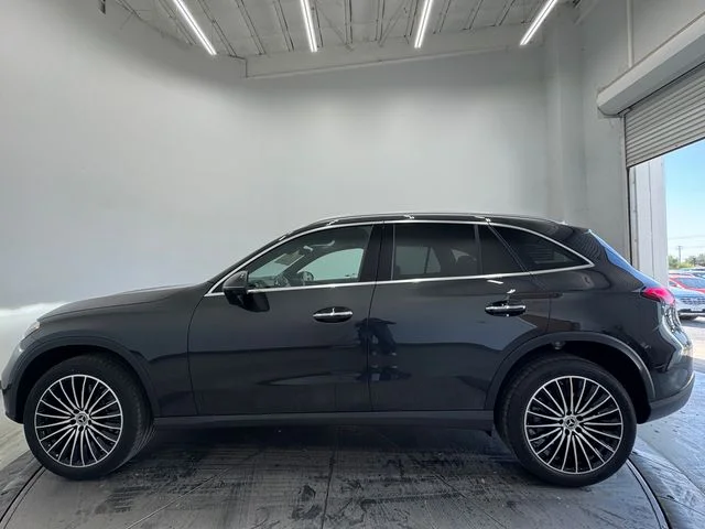 New 2027 Gray Mercedes-Benz GLC 300 image 15