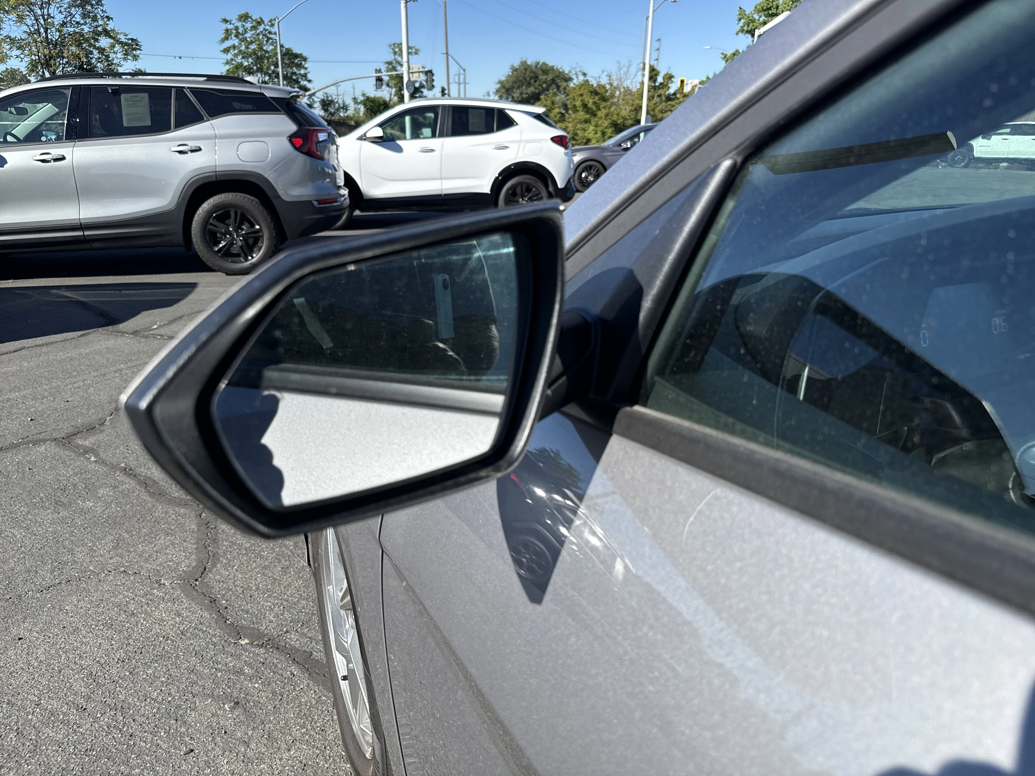 Used 2025 Fluid Metal Hyundai SE image 10