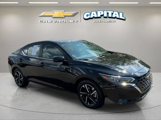 Used 2024  Nissan SV image 7