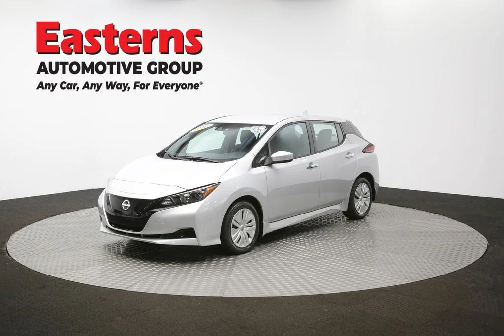 Used 2023 Silver Nissan S image 51