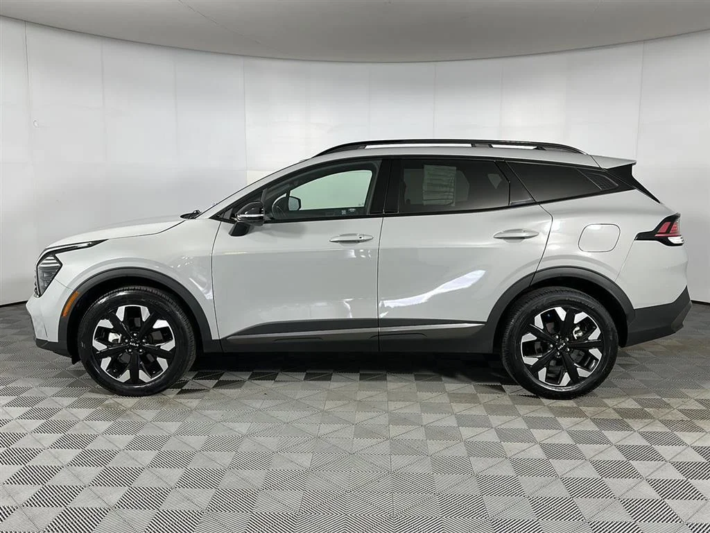 Used 2024 Wolf Gray Kia X-Line image 5