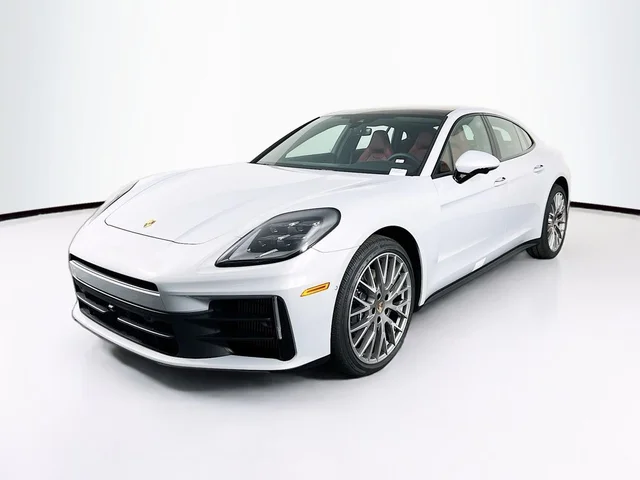 2026 Porsche Panamera 4