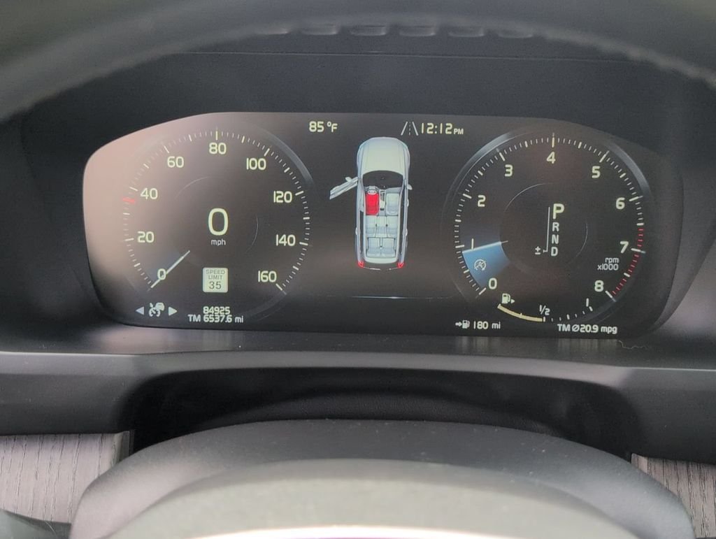 Used 2020 Beige Volvo T6 Inscription image 17
